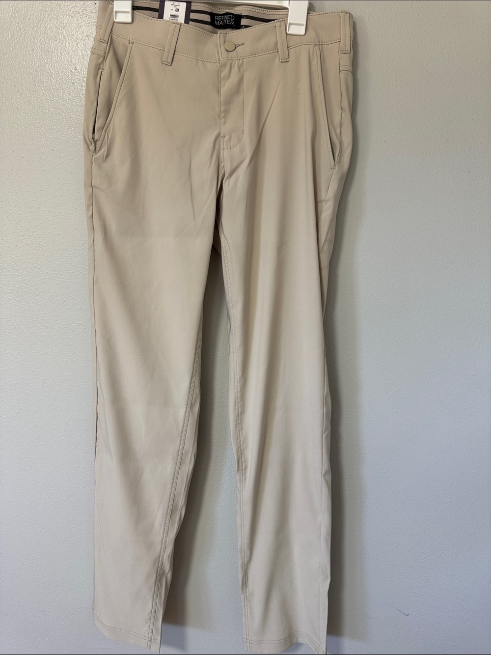 Men's Lightweight Khaki Chinos - Refined Water-Resistant Finish